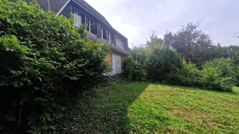 Villa - 300 m² - 8 pièces