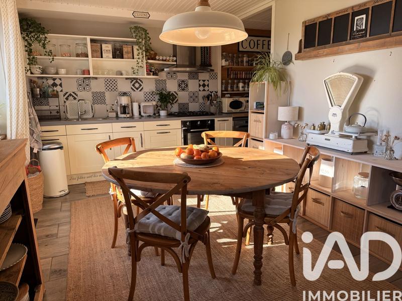 Maison - 114 m² - 6 pièces