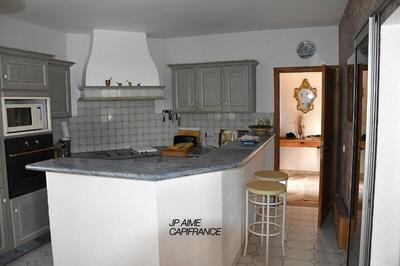 Maison - 200 m² - 8 pièces