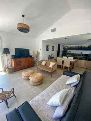 Maison - 130 m² - 4 pièces