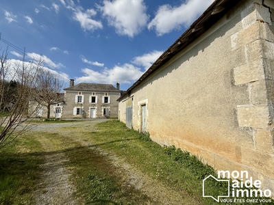 Maison - 217 m² - 6 pièces