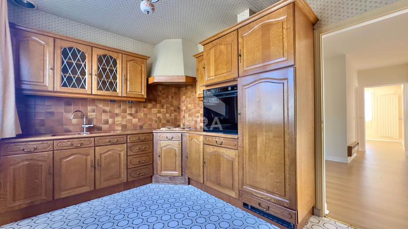 Maison - 122 m² - 7 pièces