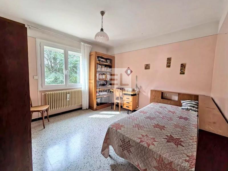 Villa - 172 m² - 7 pièces