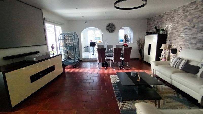 Villa - 95 m² - 5 pièces