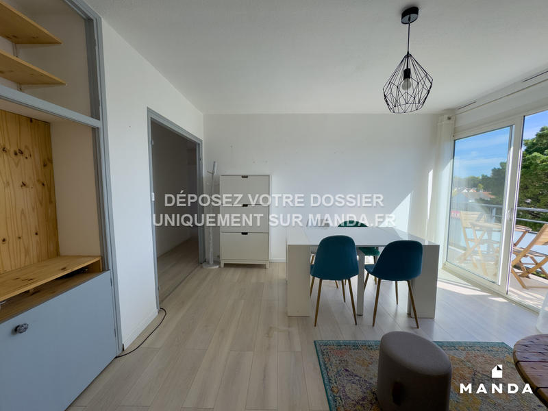 Chambre - 10 m² - 4 pièces