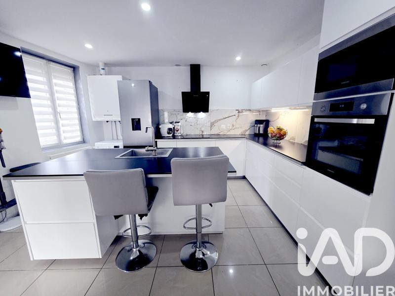 Maison - 147 m² - 5 pièces