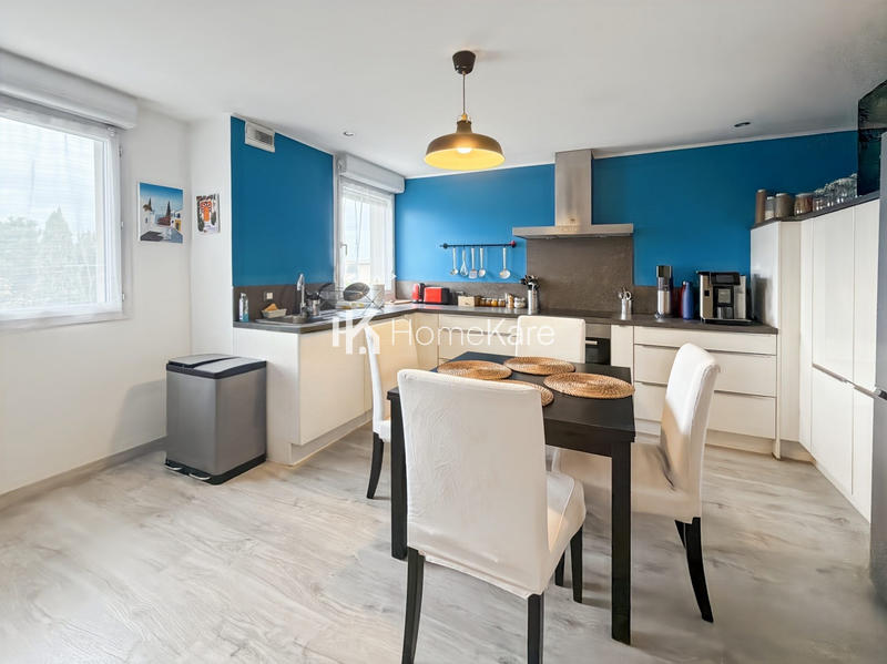 Appartement - 80 m² - 4 pièces