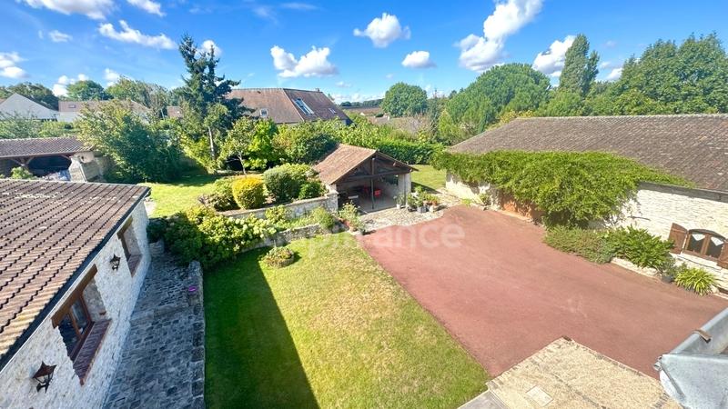 Propriété - 230 m² - 7 pièces