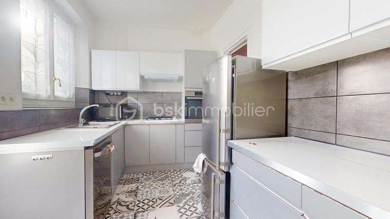 Maison - 122 m² - 6 pièces