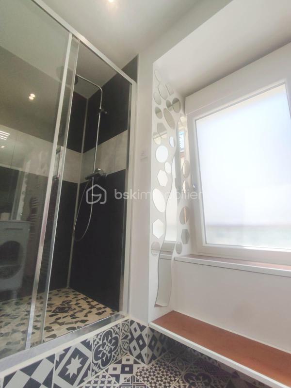 Appartement - 60 m² - 2 pièces