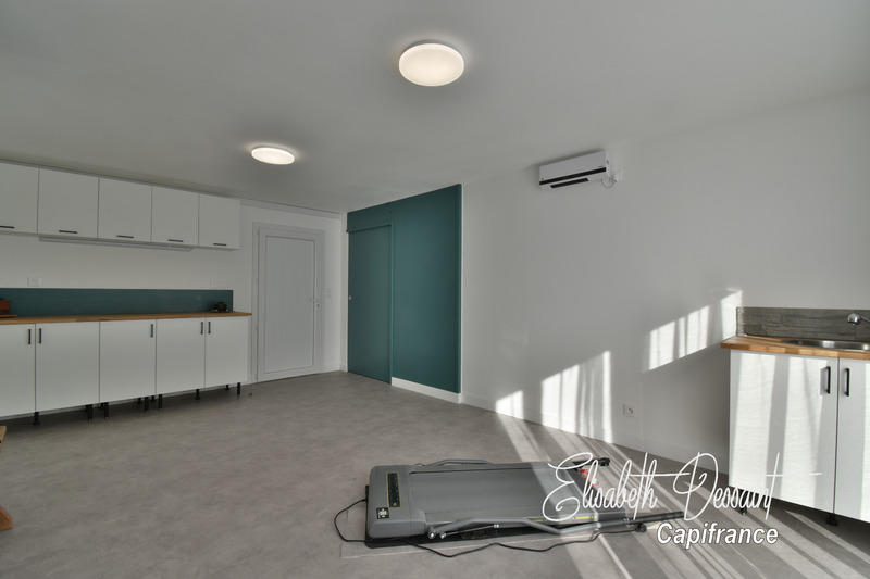 Maison - 196 m² - 7 pièces