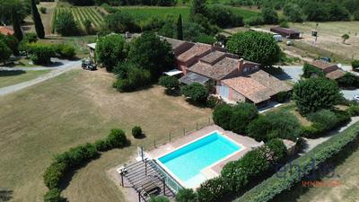 Maison - 350 m² - 14 pièces