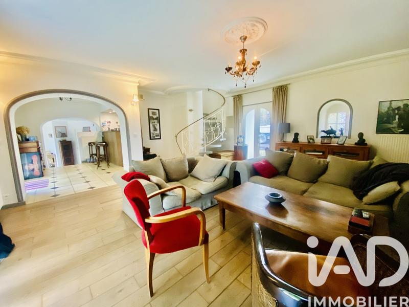 Maison - 145 m² - 4 pièces