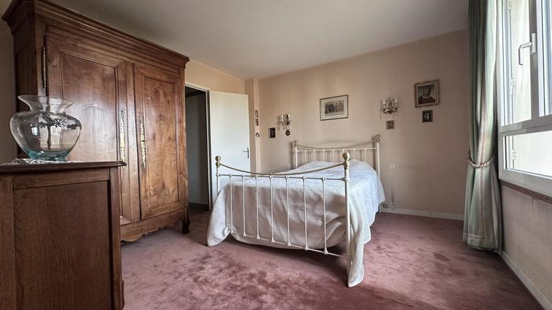 Appartement - 93 m² - 4 pièces