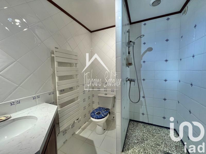 Maison - 206 m² - 7 pièces