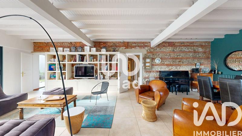 Maison - 260 m² - 9 pièces