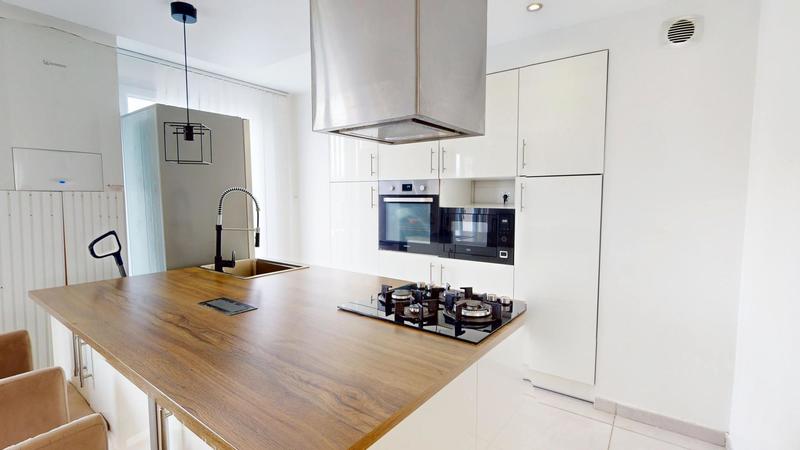 Maison - 115 m² - 6 pièces