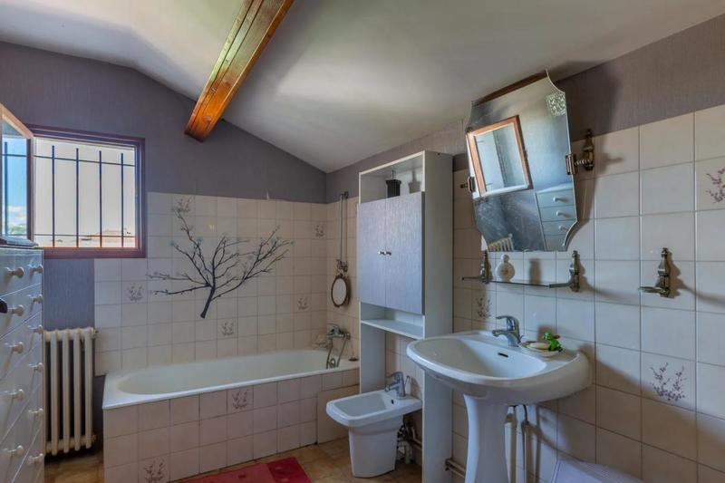 Maison - 215 m² - 9 pièces