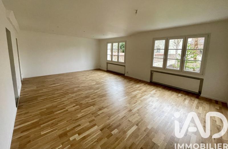 Maison - 237 m² - 10 pièces