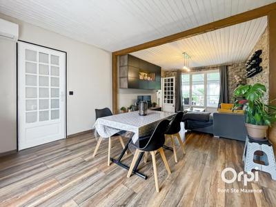 Maison - 97 m² - 4 pièces