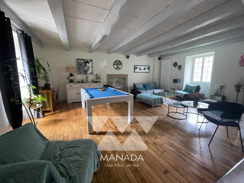 Maison - 225 m² - 6 pièces