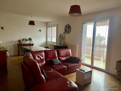 Appartement - 104 m² - 4 pièces