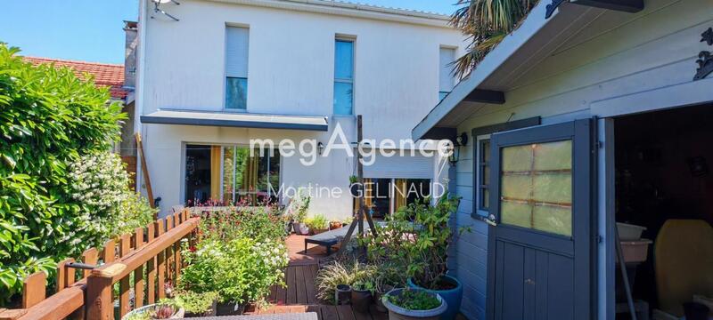 Maison - 120 m² - 5 pièces