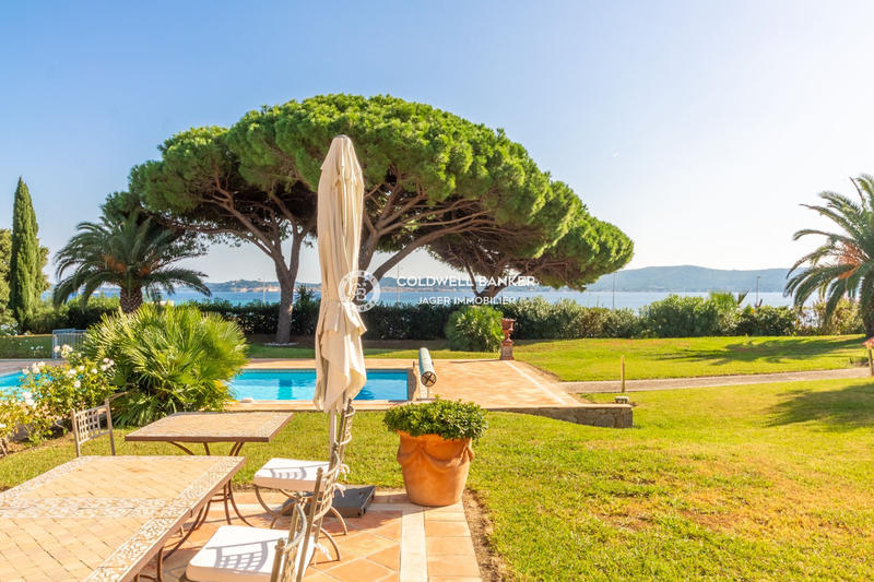 Villa - 614 m² - 14 pièces