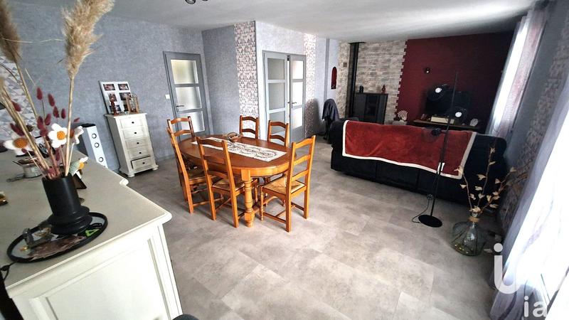 Maison - 230 m² - 7 pièces