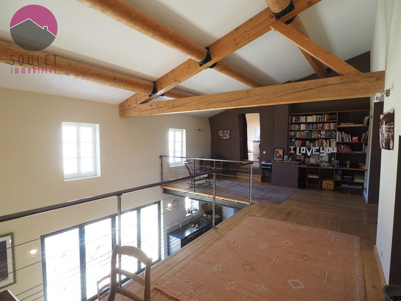 Mas - 575 m² - 15 pièces