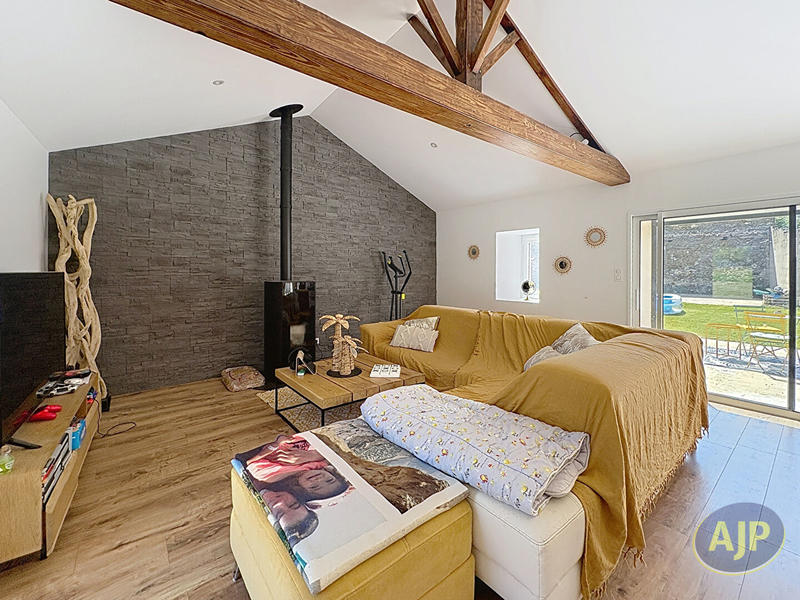 Maison - 153 m² - 6 pièces