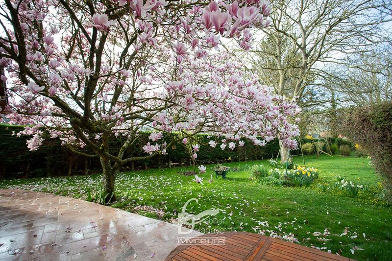 Maison - 186 m² - 8 pièces