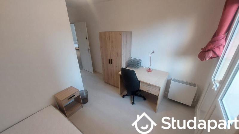 Chambre - 10 m² - 1 pièce