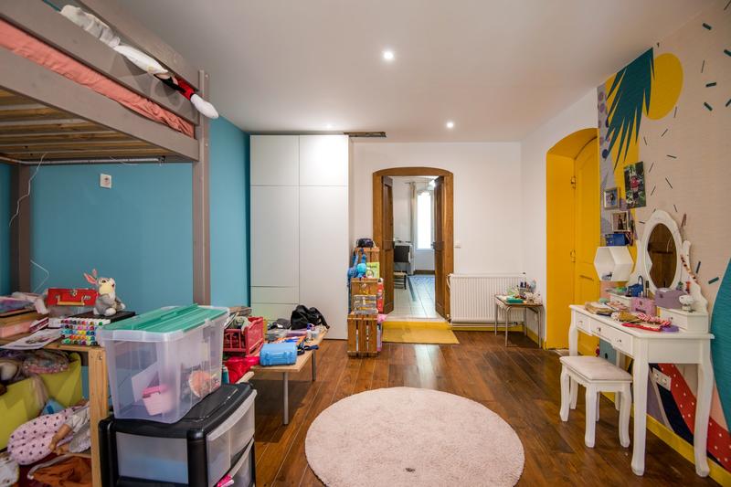 Maison - 425 m² - 12 pièces