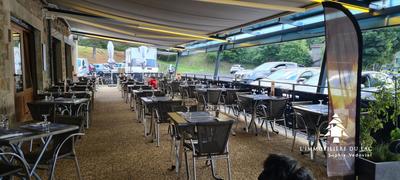 Local commercial - 451 m² - 2 pièces