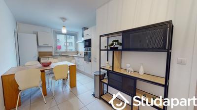 Chambre - 11 m² - 1 pièce