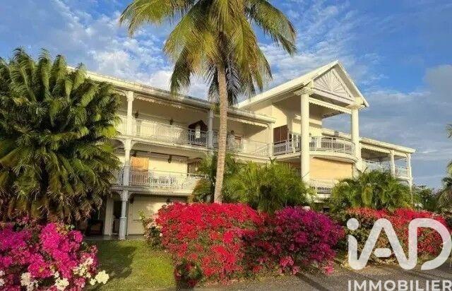 Appartement - 82 m² - 3 pièces