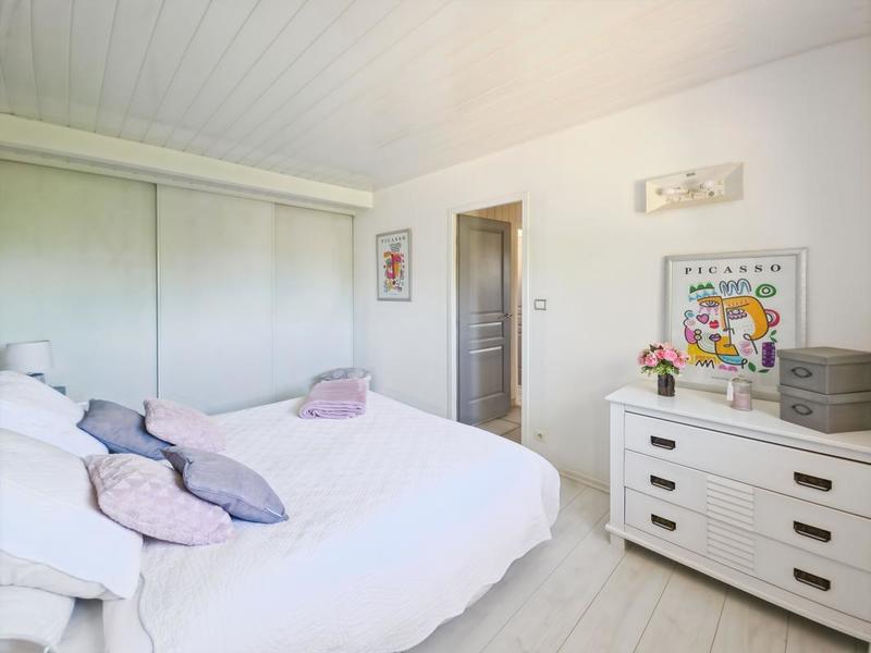 Villa - 167 m² - 6 pièces