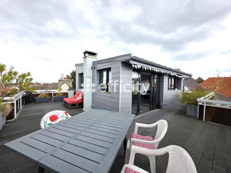 Appartement - 110 m² - 5 pièces