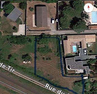 Terrain constructible - 1 500 m²