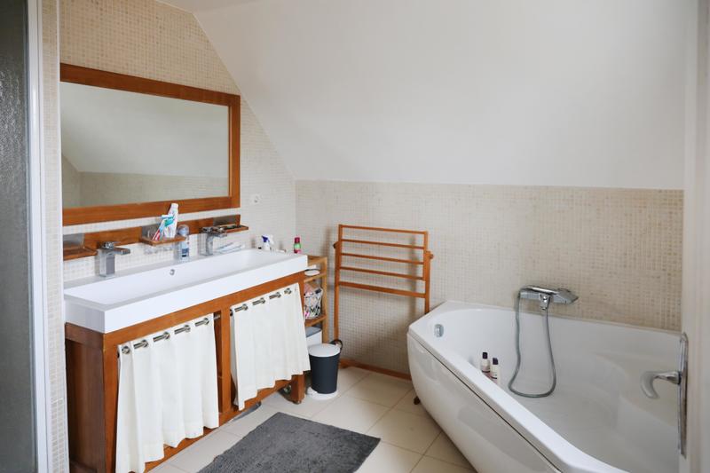 Maison en pierre - 180 m² - 8 pièces