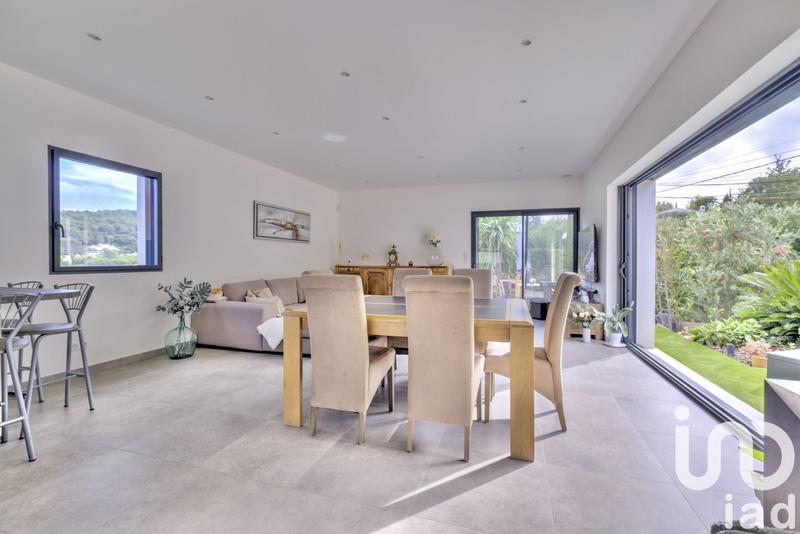 Maison - 160 m² - 7 pièces