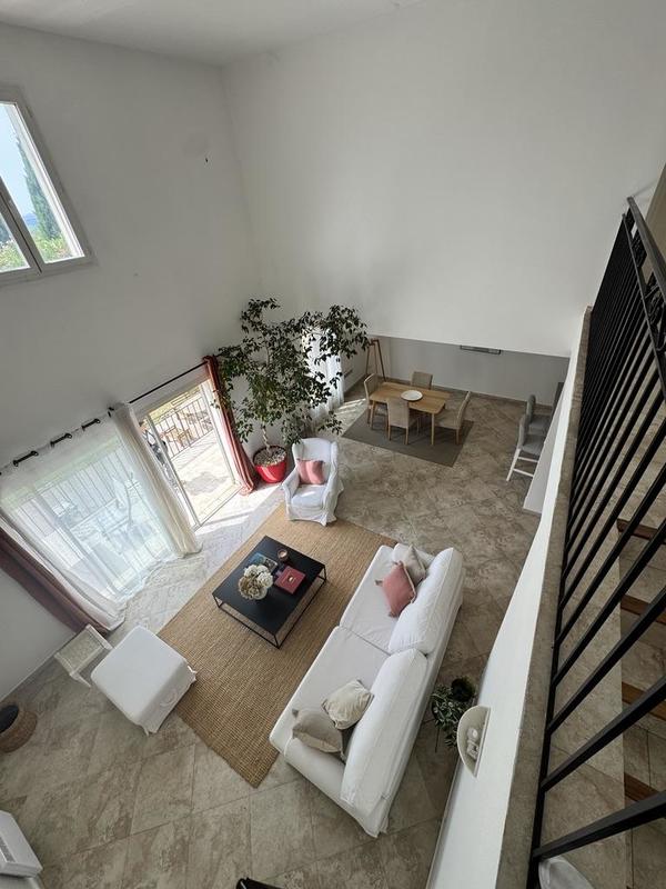 Bastide - 206 m² - 6 pièces