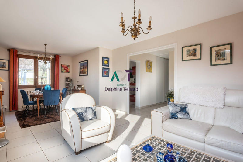 Maison - 92 m² - 5 pièces