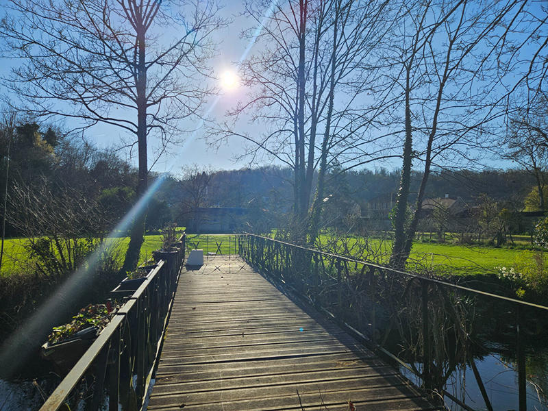 Maison - 200 m² - 7 pièces