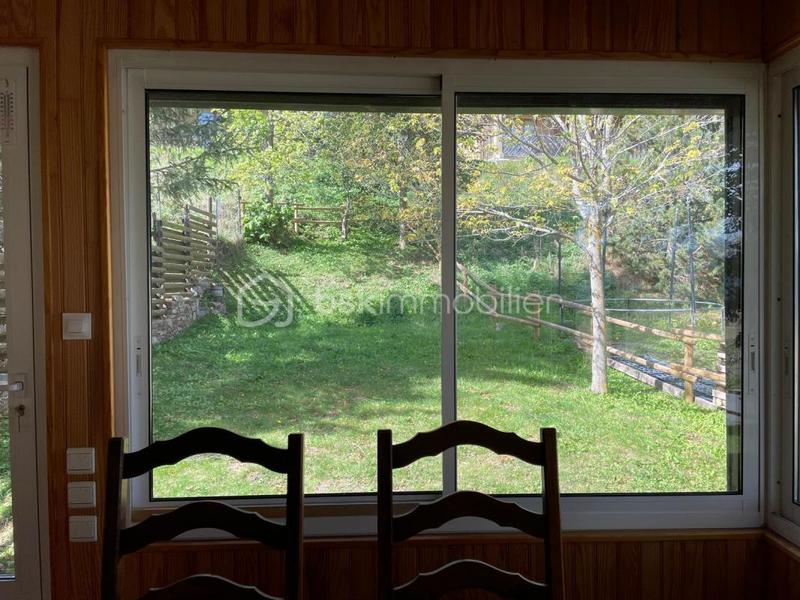 Maison jumelée - 95 m² - 5 pièces