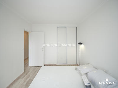 Chambre - 11 m² - 4 pièces