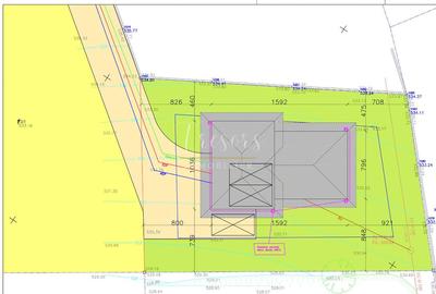 Terrain constructible - 705 m²
