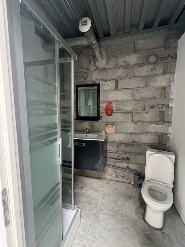 Local d'activités - 376 m² - 4 pièces