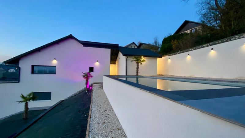 Maison - 240 m² - 6 pièces